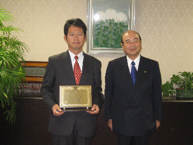 myweb16032001.jpg